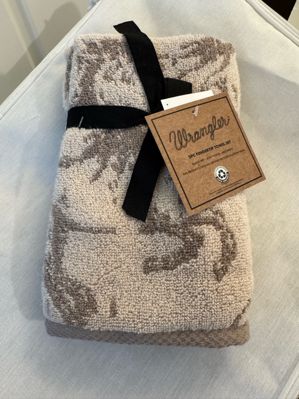 Wrangler Beige and Taupe Patterned washcloth Towel Set - NWT